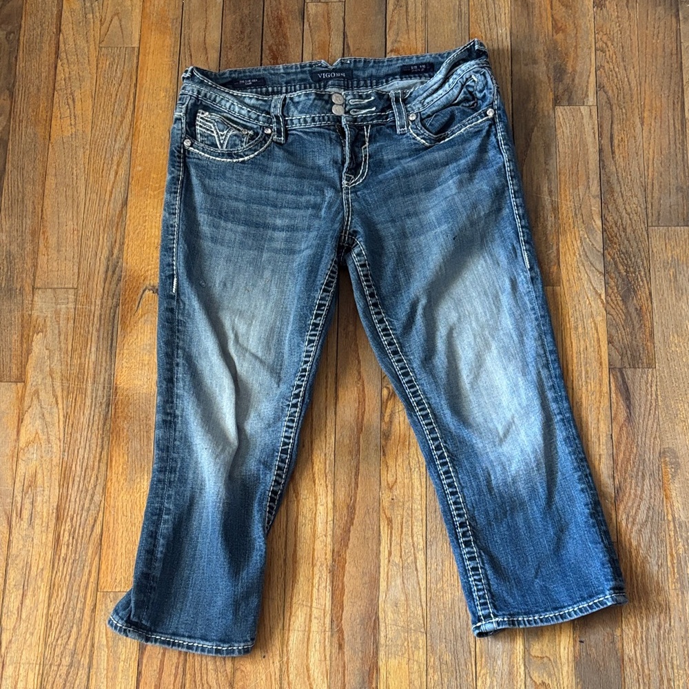 Vigoss Medium Blue Capri Jeans